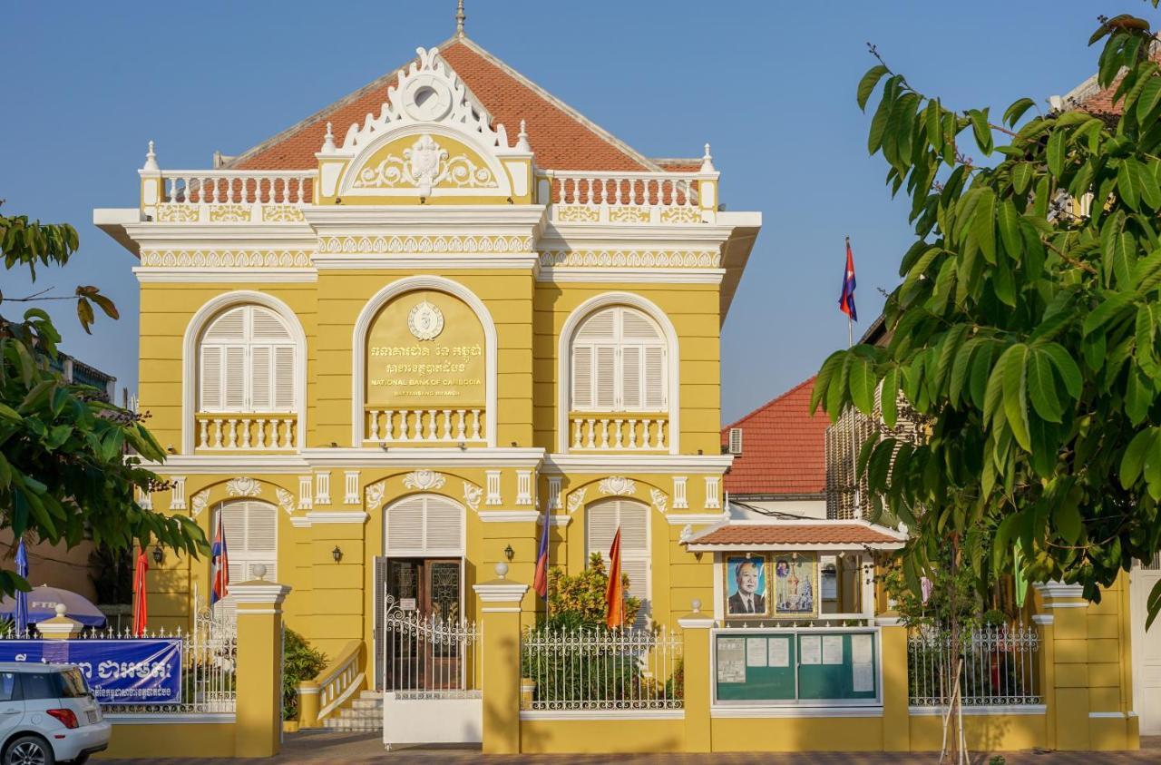 Royal Hotel Battambang Exterior foto